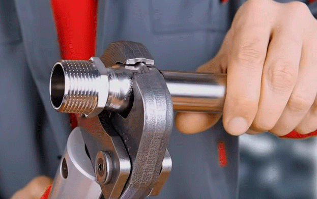 Прес-фітинг з нержавіючої сталі муфта з переходом на зовнішнє різьблення Isotubi монтаж