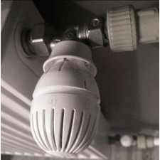 Термоголовка для радіатора Giacomini R470