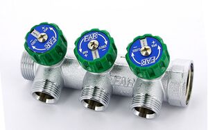 Колектор для води під Євроконус із регулюючими вентилями FAR FK 3821EU