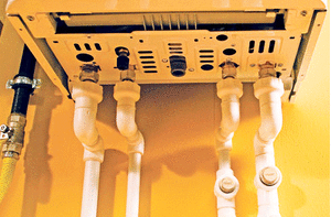 Кутник з накидною гайкою Firat White