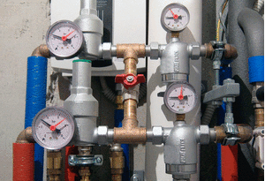 Самопромывной фильтр НР-НР 100 мкм с манометром FAR FA 3944