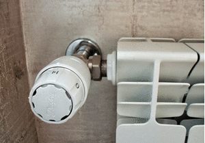 Радіаторний кутовий кран з термоголовкою Danfoss 013G5143