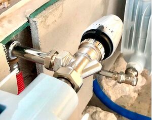 Термостатичний клапан з попереднім налаштуванням Danfoss RA-N 013G0153, Розмір точний: 1/2, Тип фітинга: Осьовий