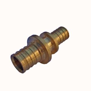 Натяжной фитинг Golan Aqua-pex муфта редукционная