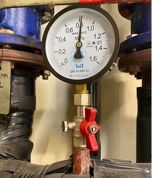 Кран шаровый для подключения манометра Valtec VT.807