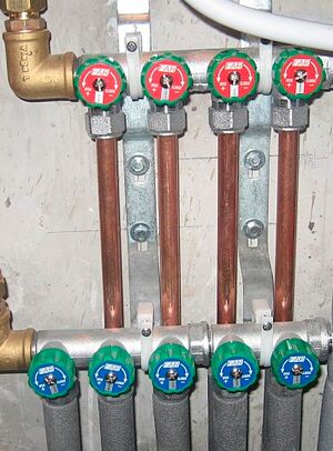 Кронштейни кріплення колекторів FAR FK 7480