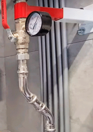 Муфта з накидною гайкою з нержавіючої сталі Isotubi